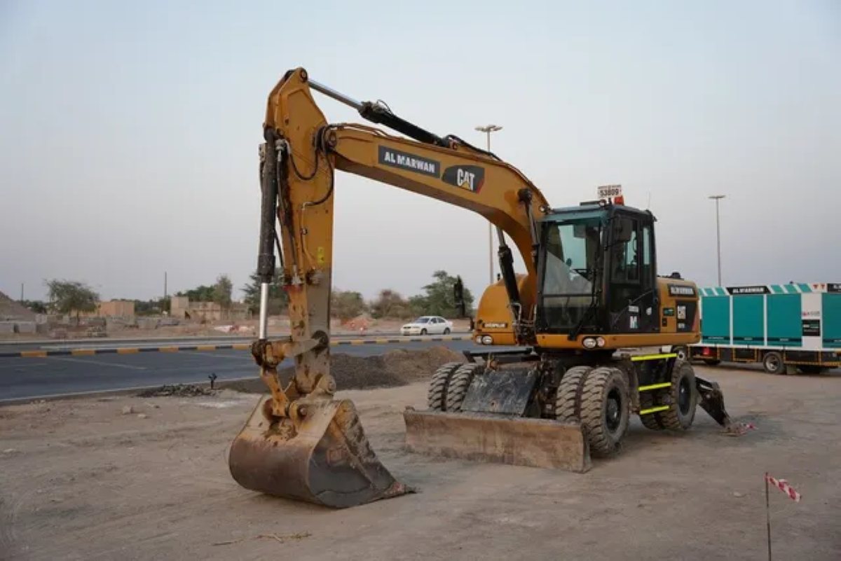 Caterpillar M317D2 wheeled excavator