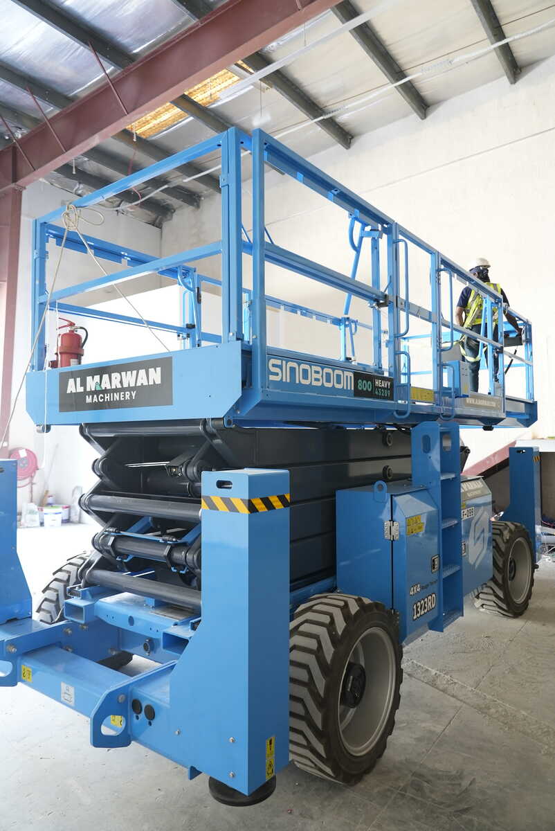 1323RD Rough Terrain Scissor Lift