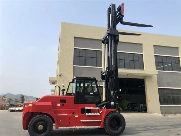 SOCMA forklift extended