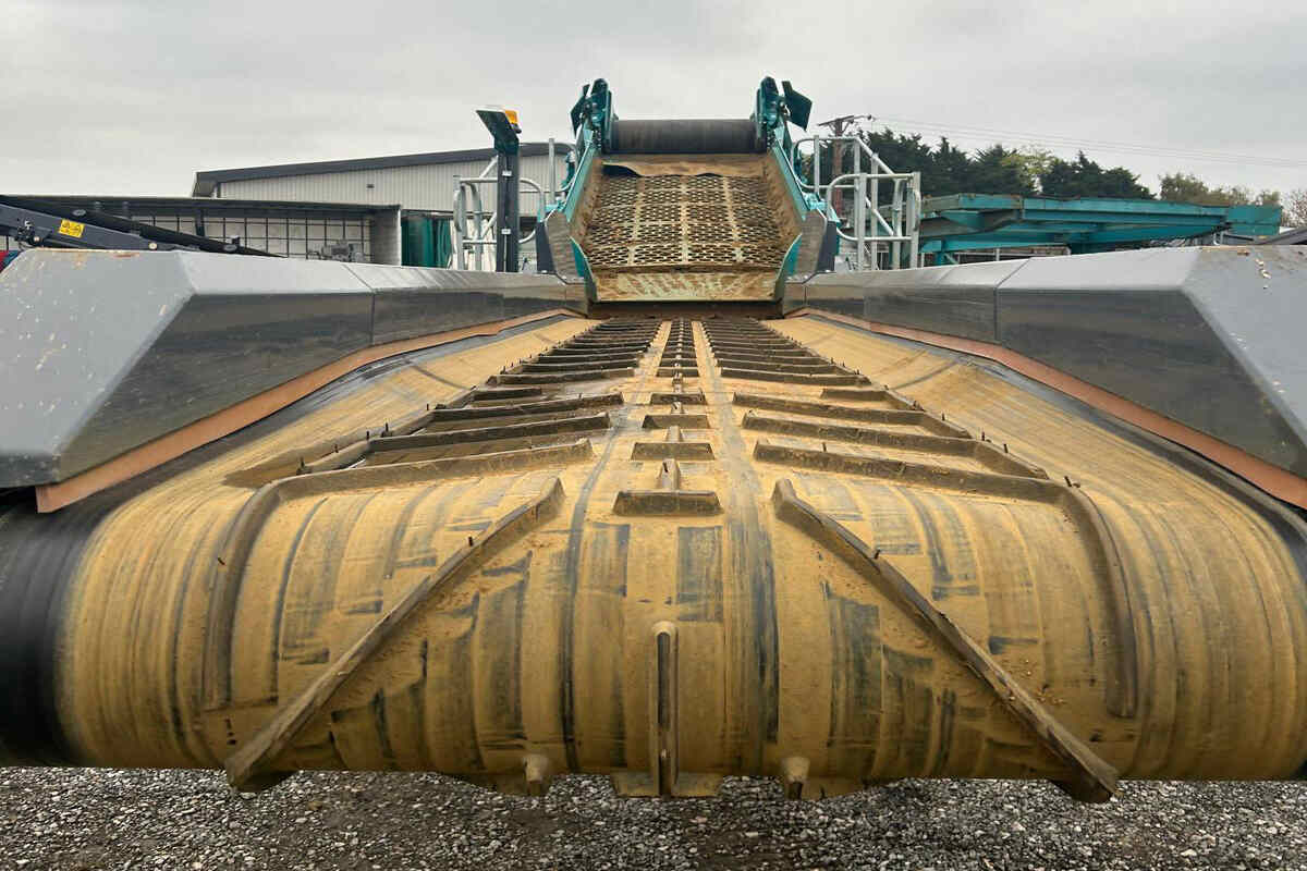 The Powerscreen Warrior 2400 Screener