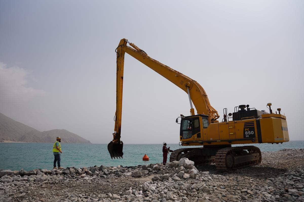 The Komatsu PC850-8R1 Long Boom Excavator