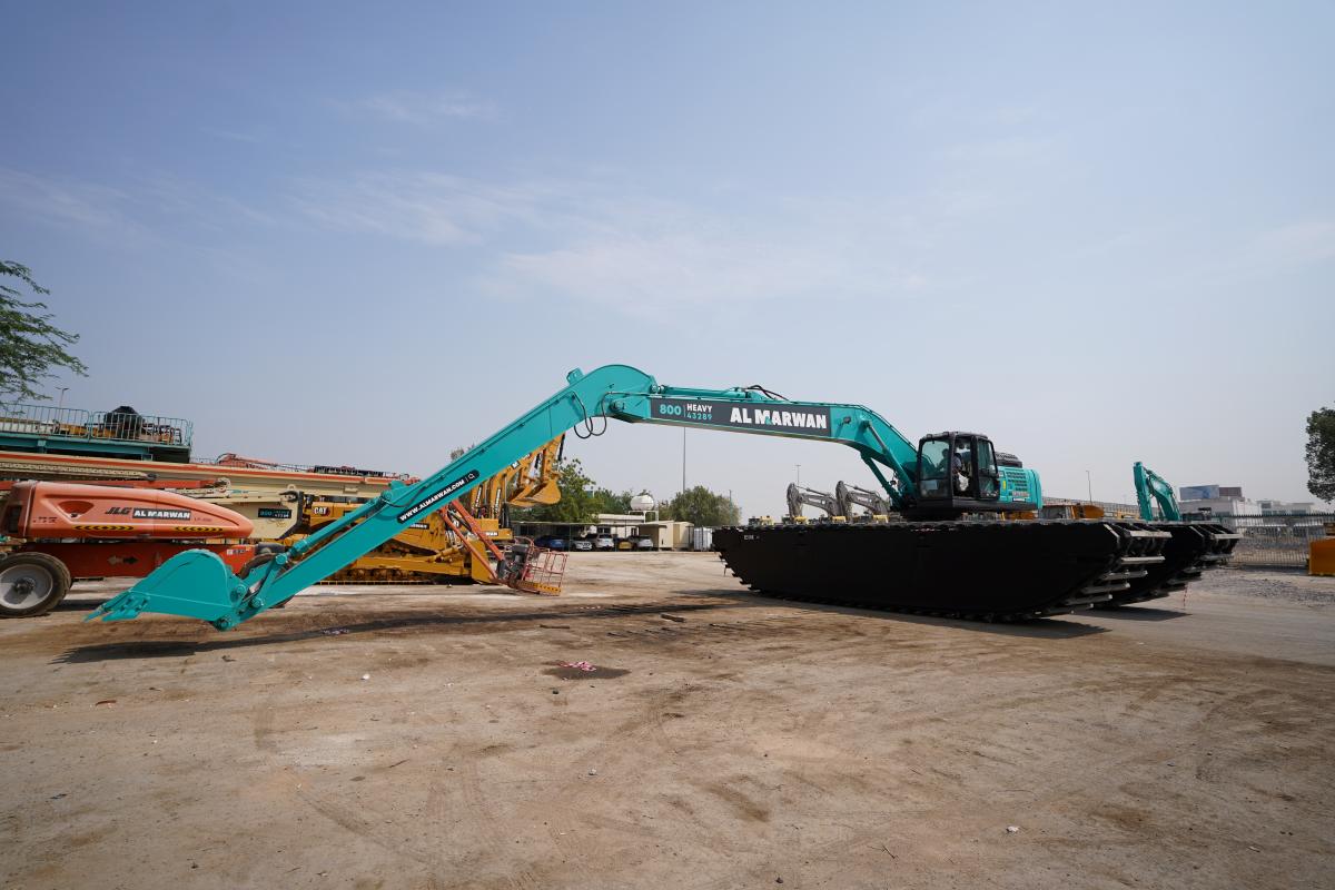 Kobelco amphibious SK380 excavator