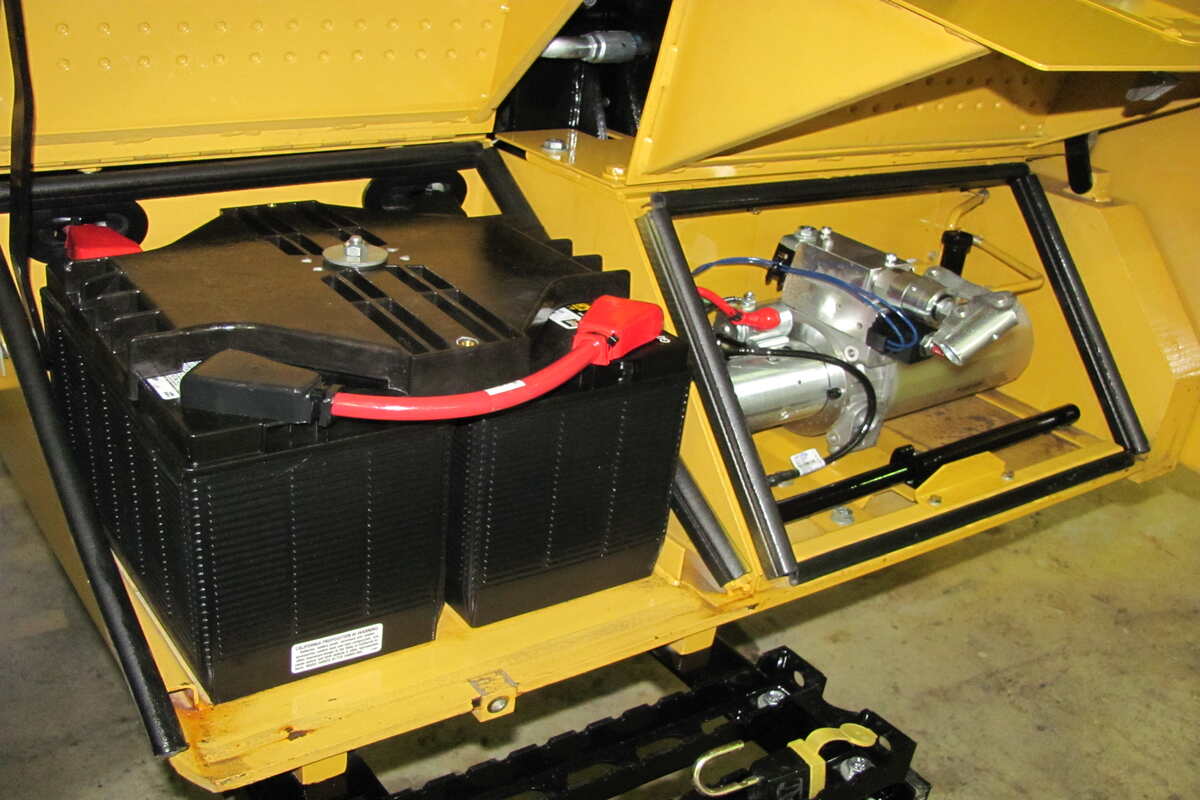 Battery compartment in dozers