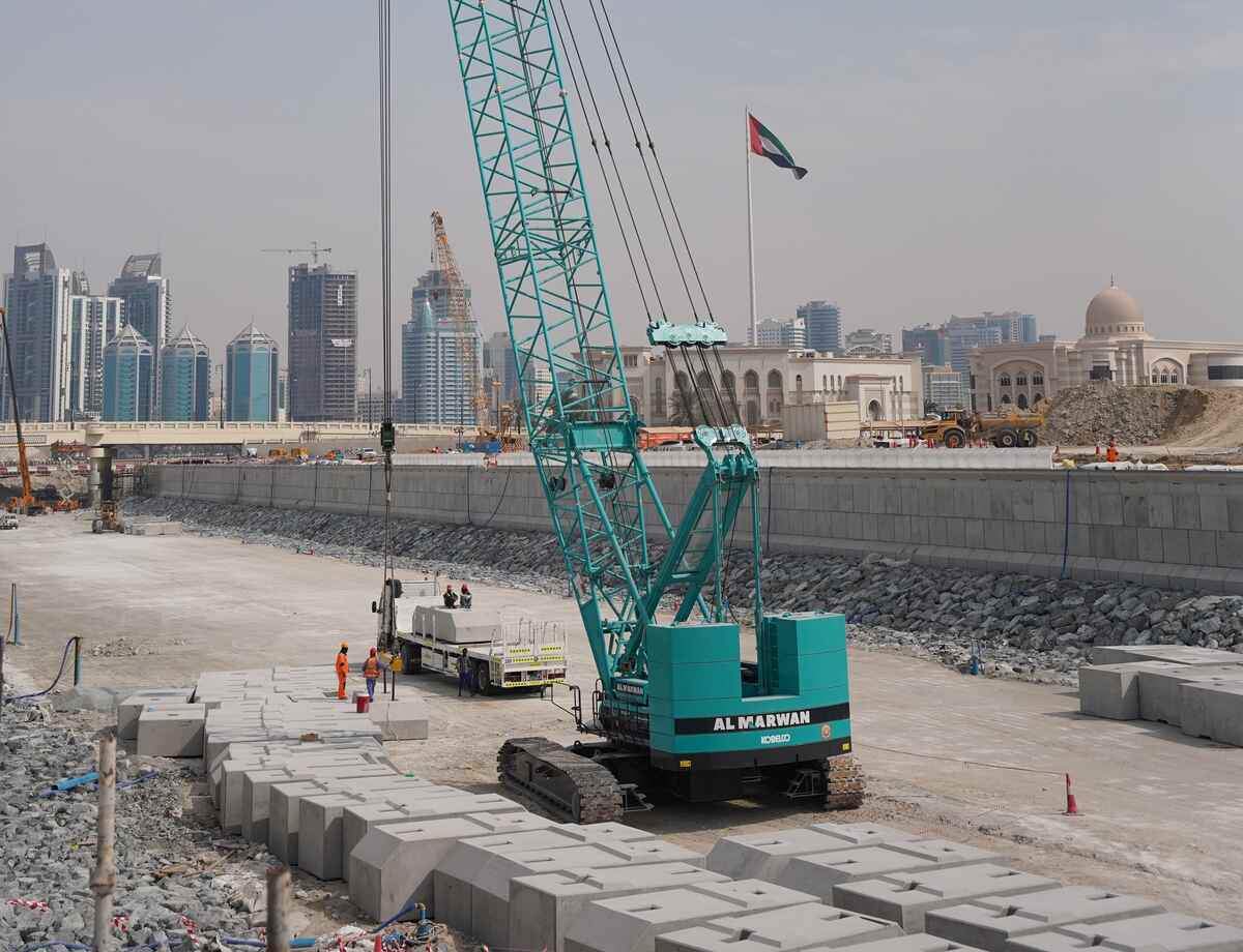 7250S Kobelco crawler crane