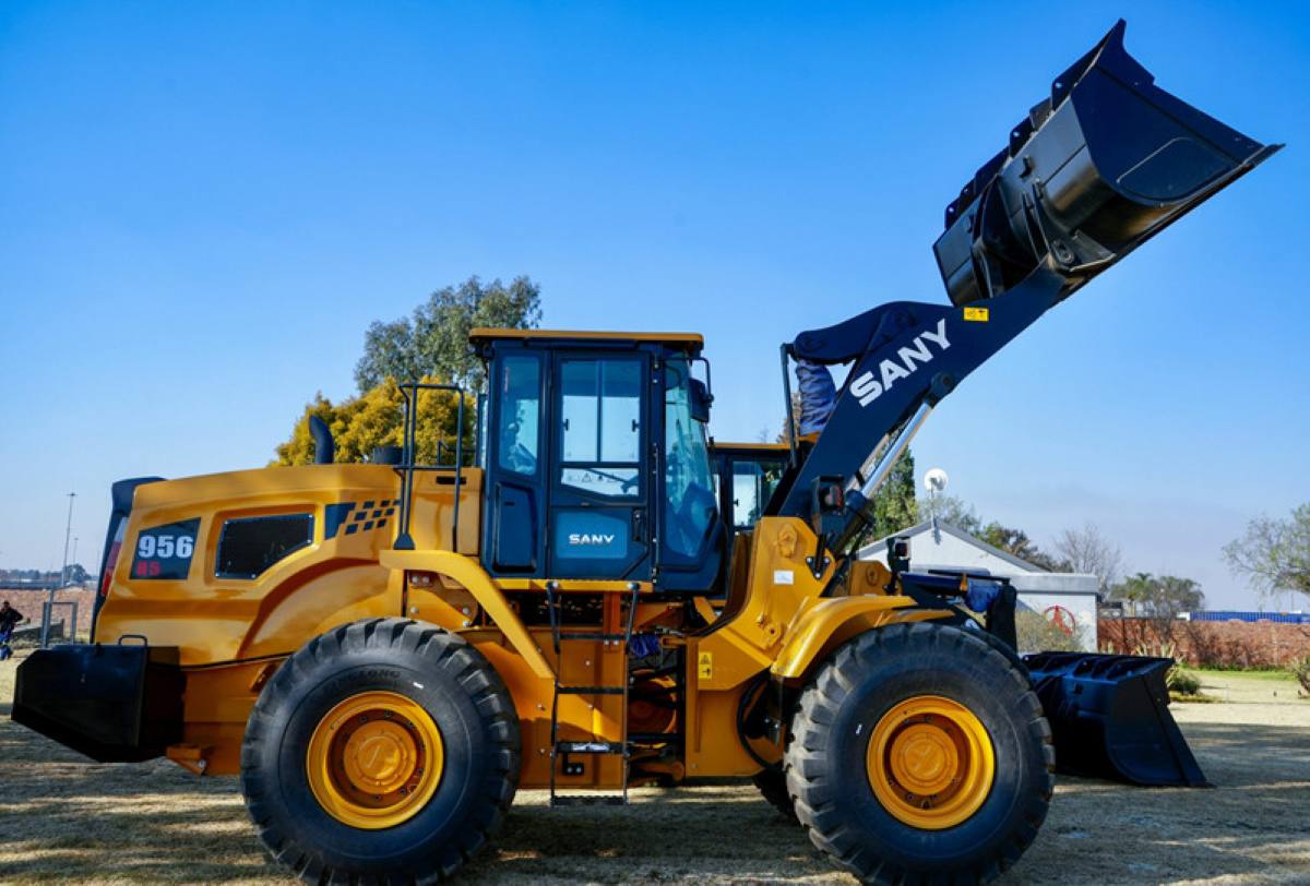 Sany SY956H wheel loader.