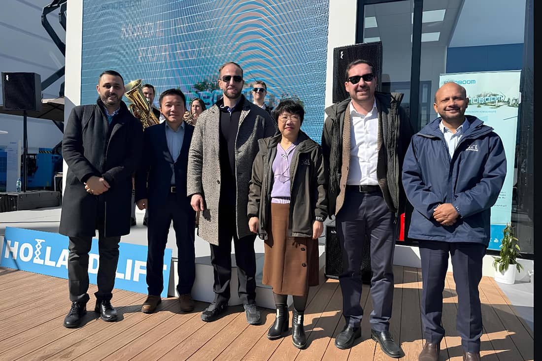 almarwan team at sinoboom booth during bauma Munich