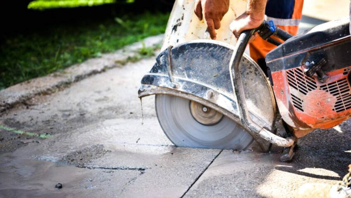 Concrete cutting saws can cut through tough concrete