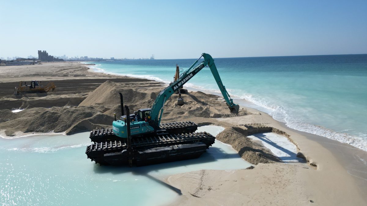 Kobelco Amphibious SK380XDLC-10
