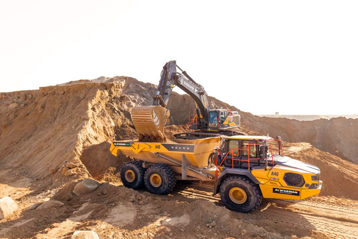 2025 volvo A40 truck