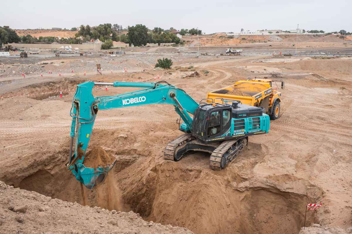 kobelco sk500 and volvo ADT