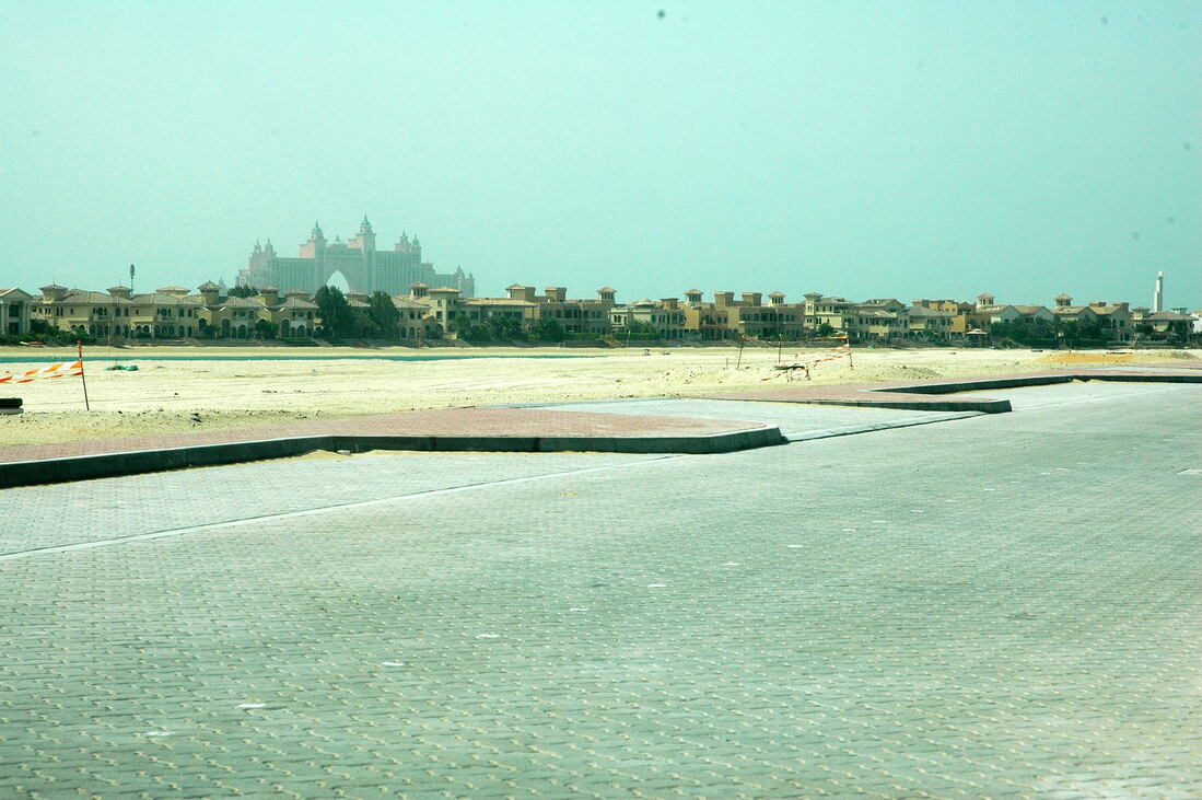 Road and foundation works on Palm Jumeirah Frond N in Dubai