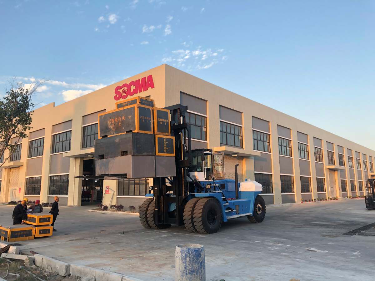 HNF-500 diesel forklift