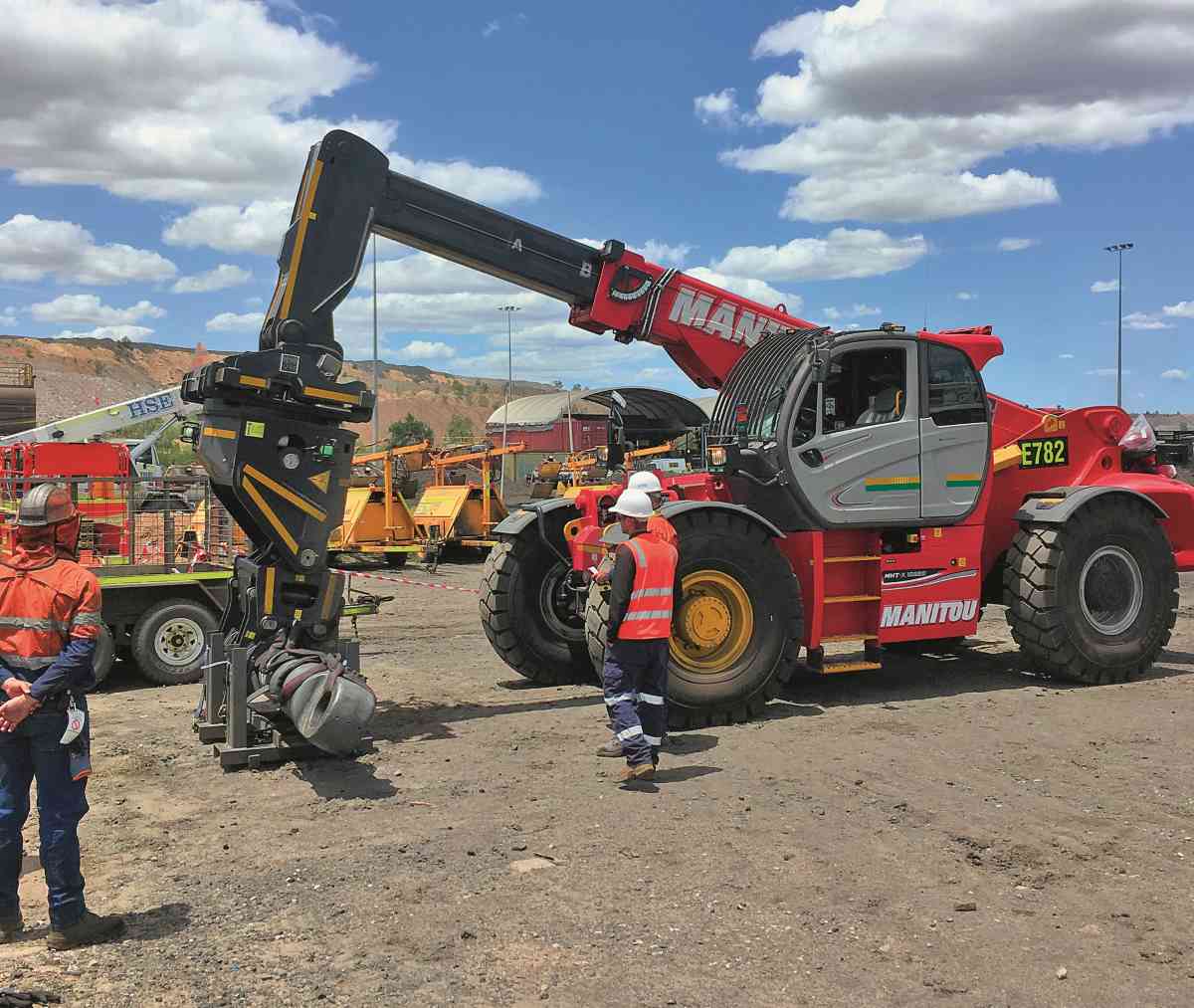 Manitou MHT 1125 telehandler