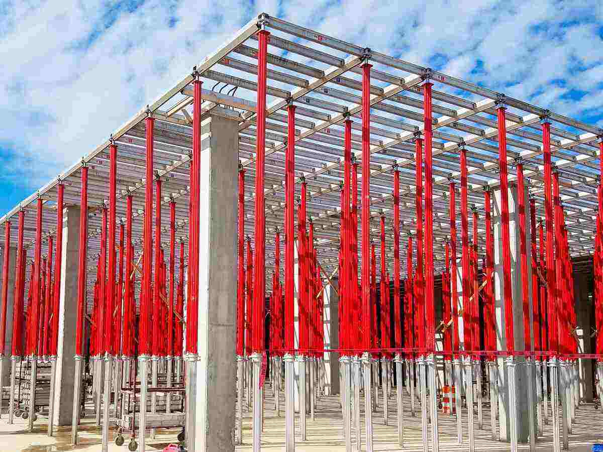 Modular concrete formwork is usually made of aluminum