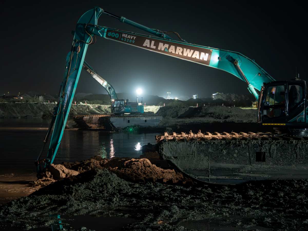 SK380 amphibious excavator for sale