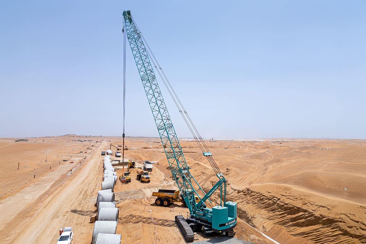 رافعات كوبلكو المستعملة من المروان في الموقع 