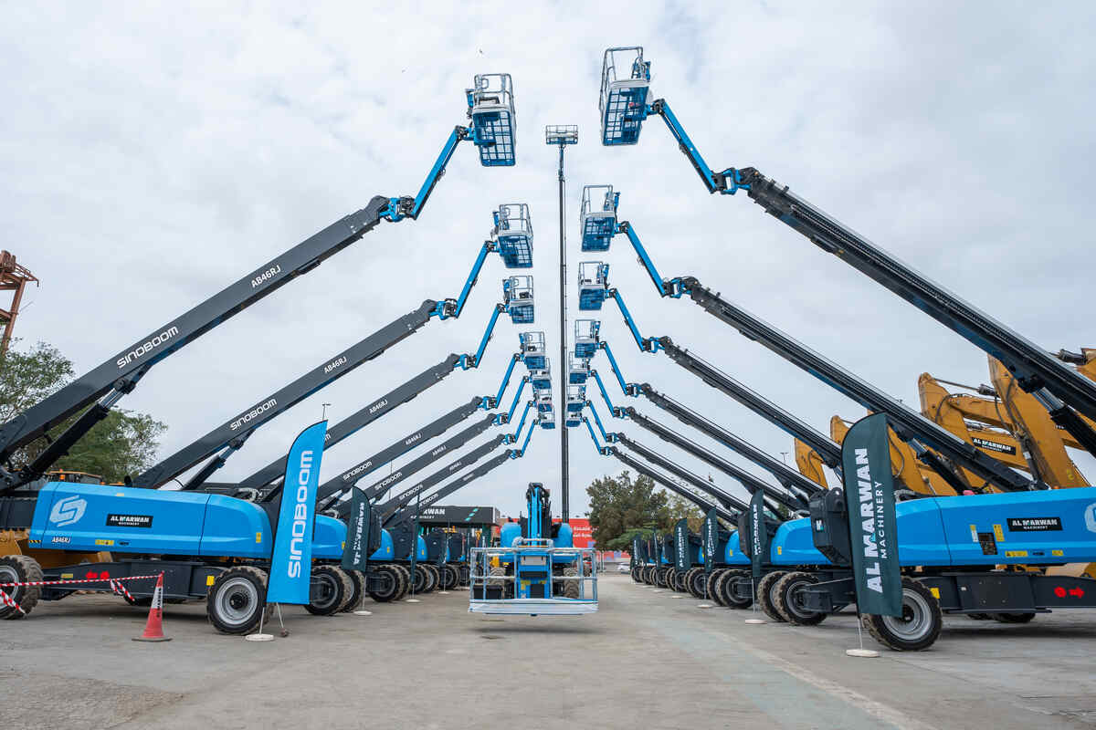 The 19 AB46 manlifts in Al Marwan’s yard in UAE.