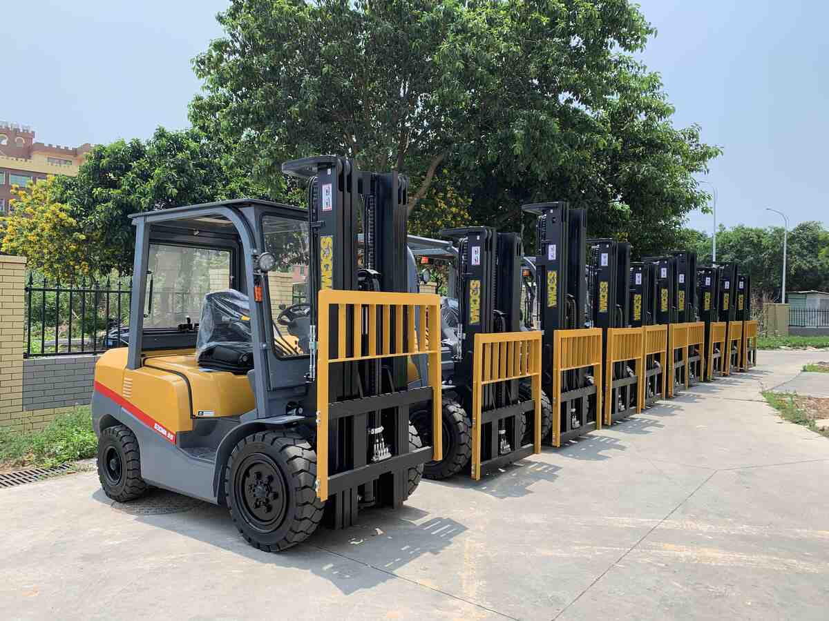 Compact 3 ton forklifts 