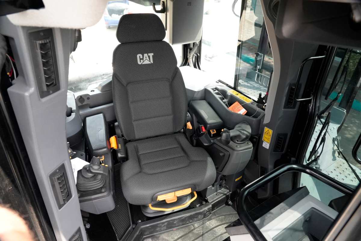 inside cat d8 dozer cab