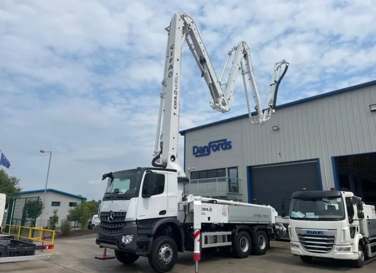 CIFA K31L features a five-section