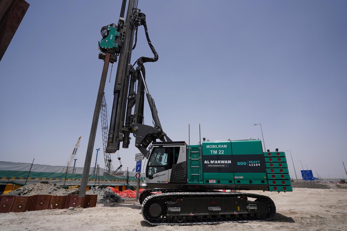 ABI Mobiram TM22 sheet piling rig