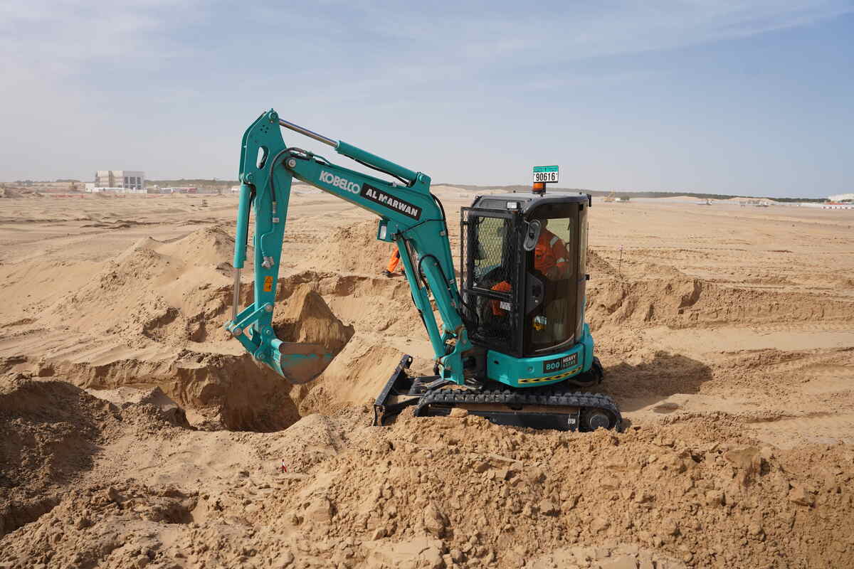 Kobelco SK35 mini excavator at the Hayyan by Alef project