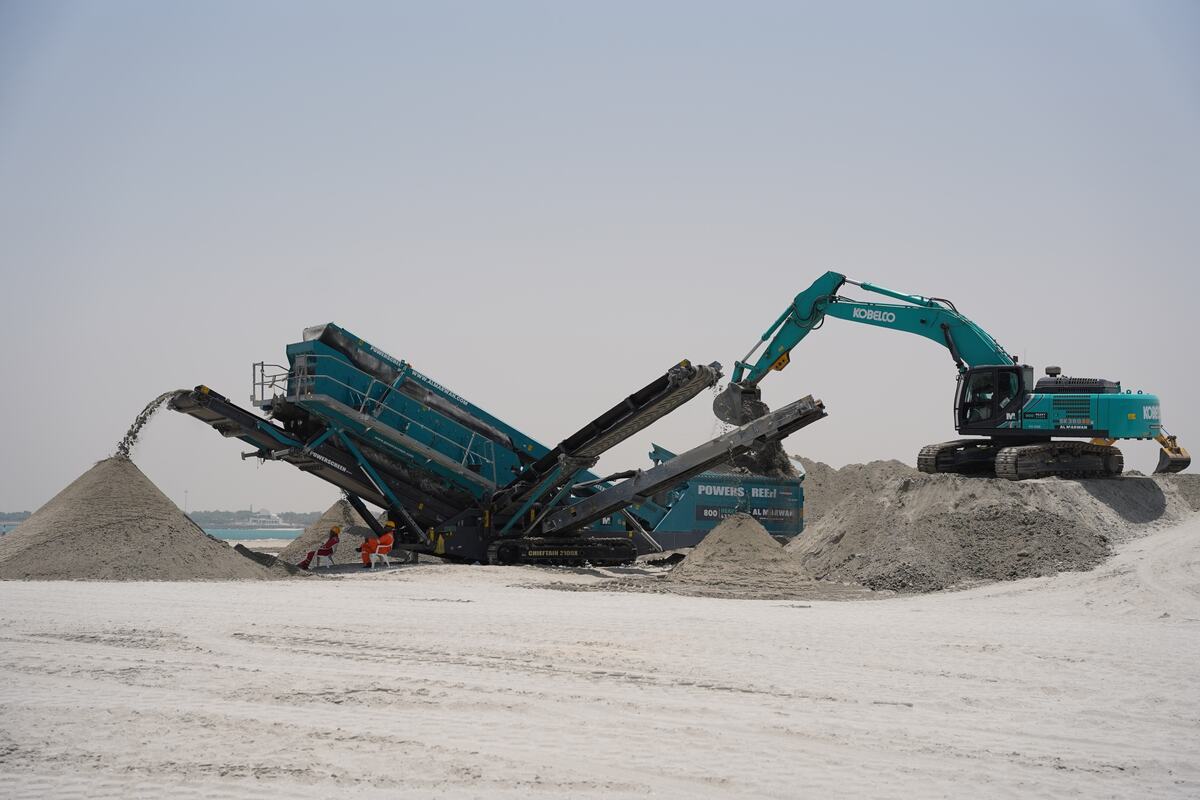 Kobelco SK380 